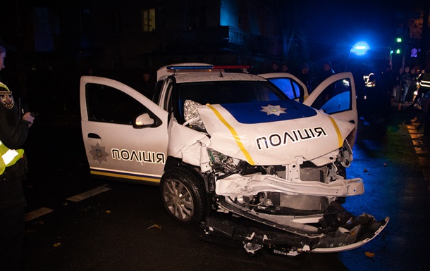 ДТП з поліцією в Києві: постраждало четверо людей