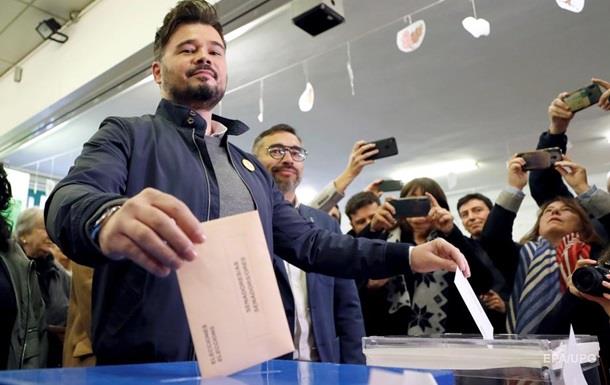 В Испании проходят досрочные парламентские выборы