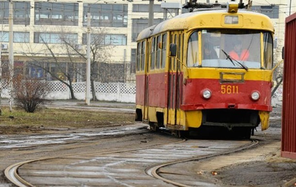 В Киеве задерживается движение транспорта из-за непогоды