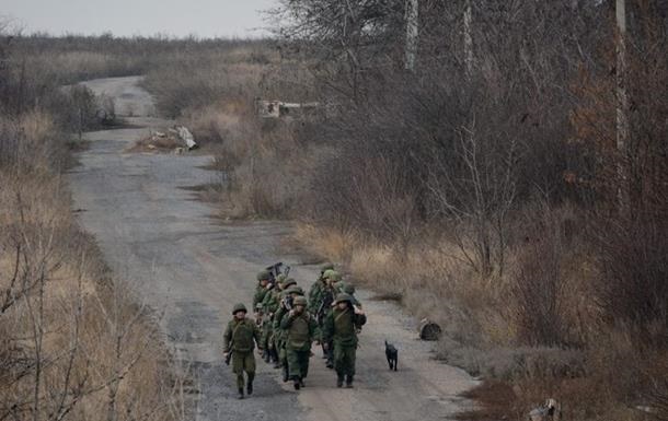 У  ДНР  заявили про завершення відведення в Петрівському
