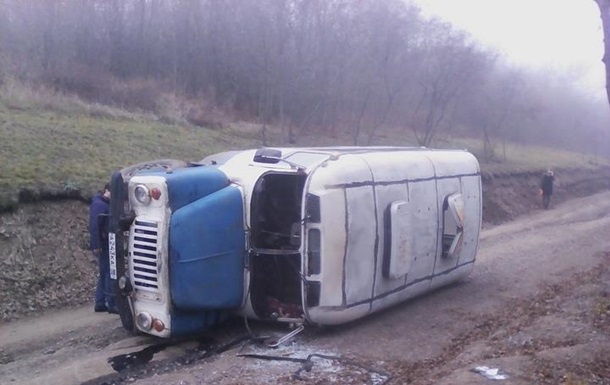 В  ЛДНР  произошли аварии с двумя автобусами, есть жертвы