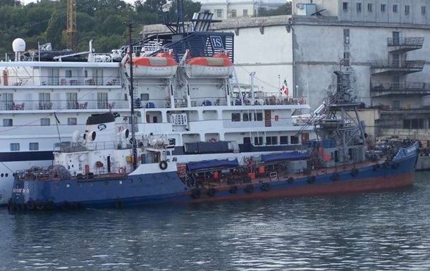 Под Одессой терпит бедствие танкер 
