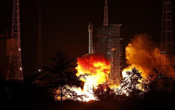 Китай вивів на орбіту два навігаційні супутники