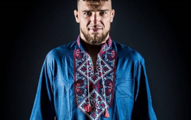 Український боєць Амосов очолить турнір Bellator 239