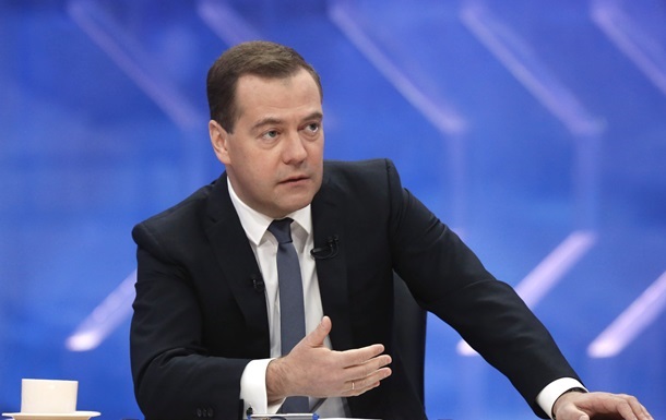 Медведєв: Зеленський хоче відновлення відносин з РФ