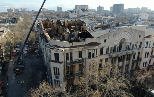 Пожежа в Одесі: упізнано тіло третьої загиблої