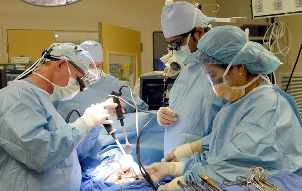 Впервые врачи сделали пересадку  мертвого  сердца