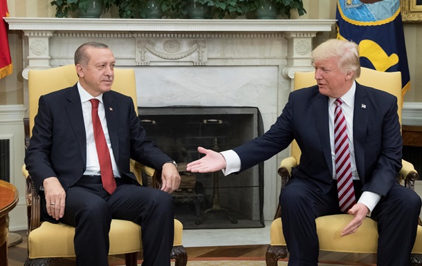 С ядерным оружием США. Турция грозит закрыть базу