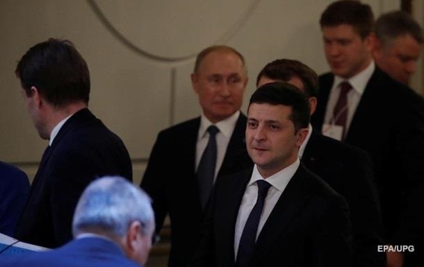 Рейтинг Зеленского начал расти после саммита в Париже