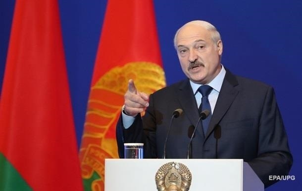 Лукашенко поскаржився, що Росія щороку  вкручує гайки 