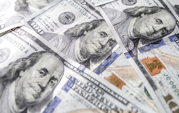 У США чоловік пограбував банк і розкидав гроші на вулиці