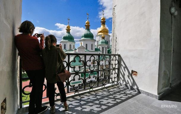 Іноземці збільшили витрати в Україні
