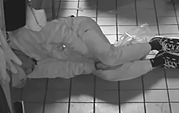 У США злодій проник в кафе, покуховарив і заснув