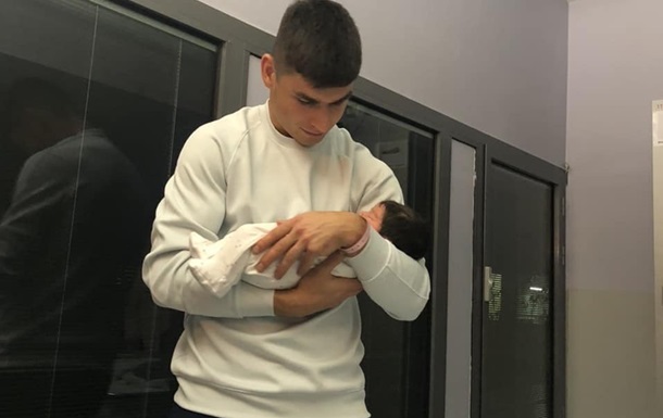 Малиновский покрестил новорожденную дочь