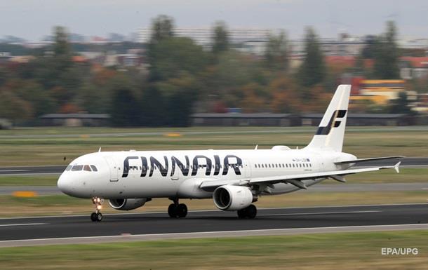 В аеропорту Гельсінкі один з членів екіпажу випав з літака