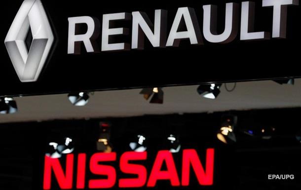 Nissan опроверг информацию о планах выйти из альянса с Renault