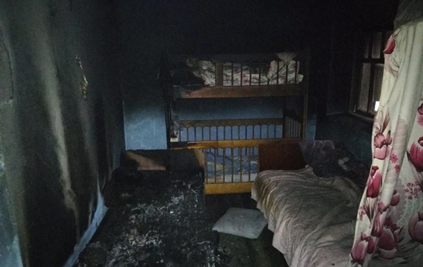 Под Киевом мужчина и двое детей погибли при пожаре