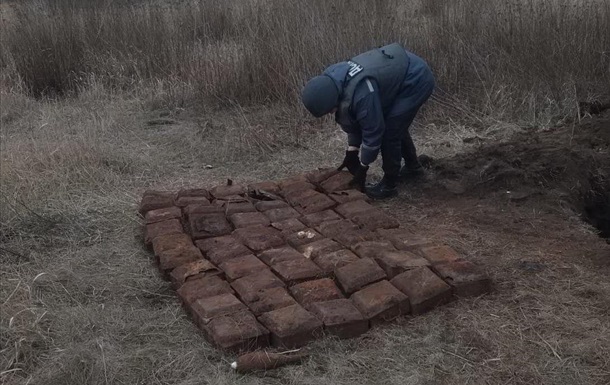 Пиротехники ГСЧС за сутки уничтожили более 60 боеприпасов