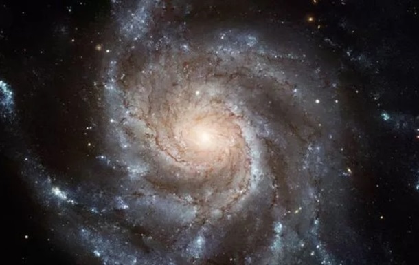 Виявлено таємничі об єкти в центрі галактики