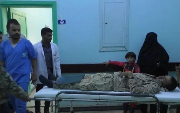 Число жертв ракетного обстрела в Йемене превысило 100 человек