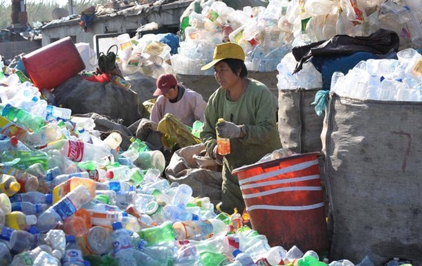 Китай запроваджує заборону на одноразовий пластик 