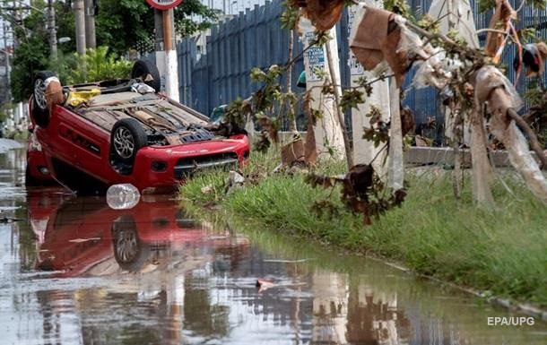 Паводки в Бразилии унесли жизни 57 человек