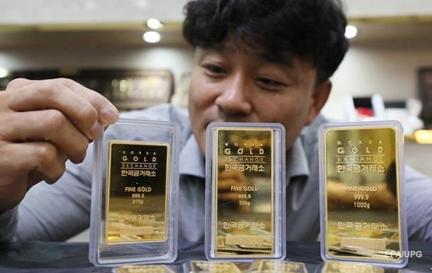 Золото рекордно подорожчало на новинах з Китаю