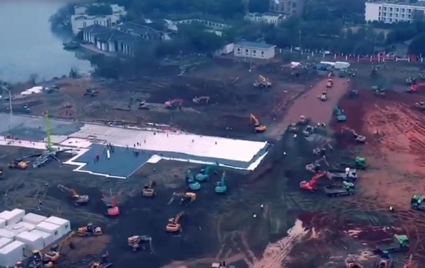 З явилося відео будівництва лікарень в Ухані