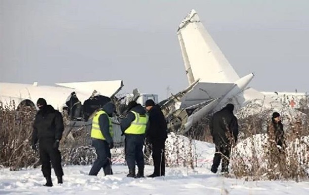 Авиакатастрофа в Казахстане: умер второй пилот самолета