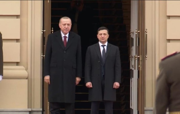 Зеленский проводит встречу с Эрдоганом в Киеве