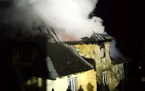 На Прикарпатье горел жилой дом, есть пострадавшие