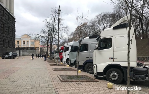 Перевозчики Украины озвучили требования к властям