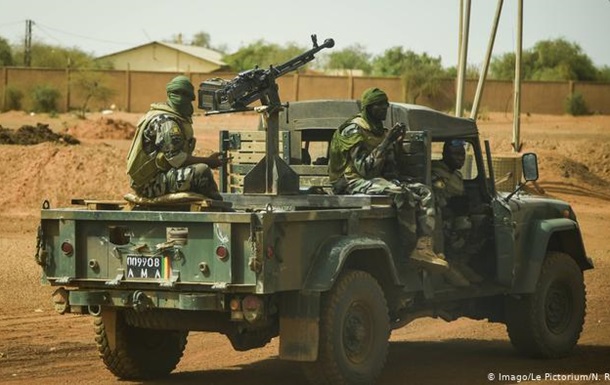 Унаслідок нападу у Малі було вбито понад 30 людей