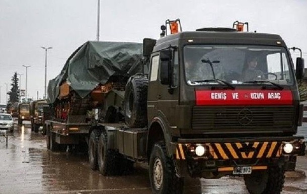 Турция перебрасывает танки в сирийский Идлиб