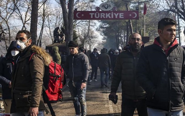 На границе Турции и ЕС произошли столкновения мигрантов и правоохранителей
