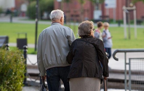 За год пенсия в Украине выросла на 430 гривен