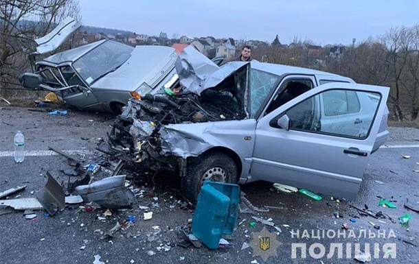 ДТП под Тернополем: пять пострадавших, среди них ребенок