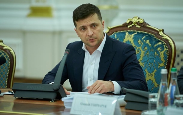 Зеленський підписав закон про головнокомандувача ЗСУ і Генштаб ЗСУ