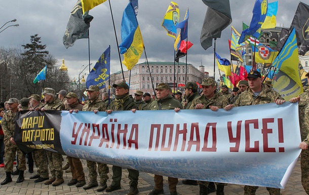 У Києві пройшов марш ветеранів до Дня добровольця