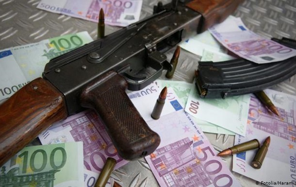 Нелегальна зброя в Україні: скільки її та як її вилучити