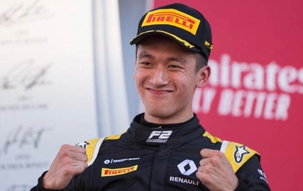 Чжоу Гуаньюй виграв віртуальний Гран-прі Бахрейну