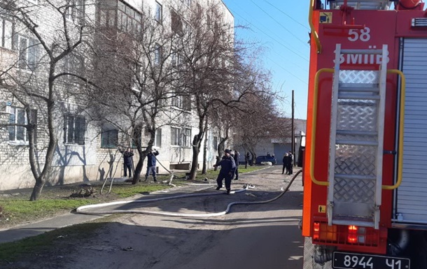 На Харьковщине произошел пожар со взрывом в многоэтажке