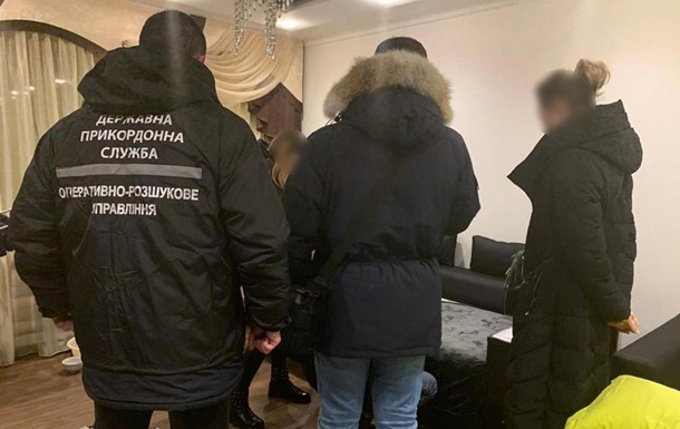 На Сумщине задержали женщину, отправлявшую украинок в сексуальное рабство
