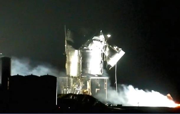 У компанії SpaceX вибухнув третій прототип корабля Starship