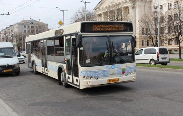 У Запоріжжі відмовилися зупиняти транспорт