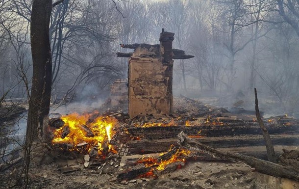 Чим загрожує пожежа у Чорнобильській зоні