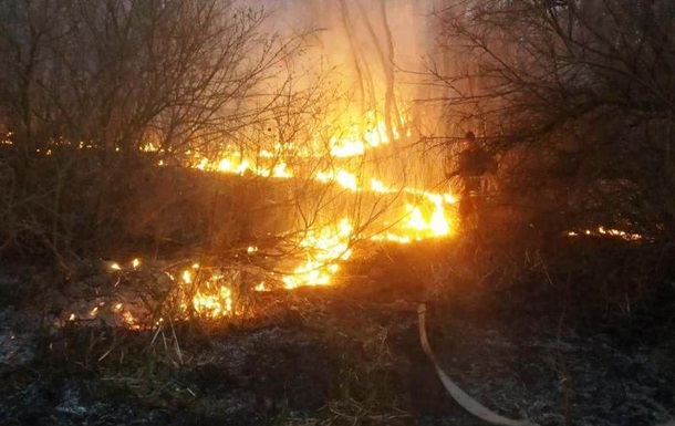 У Чернігівській області за добу 32 природних пожежі, є жертви