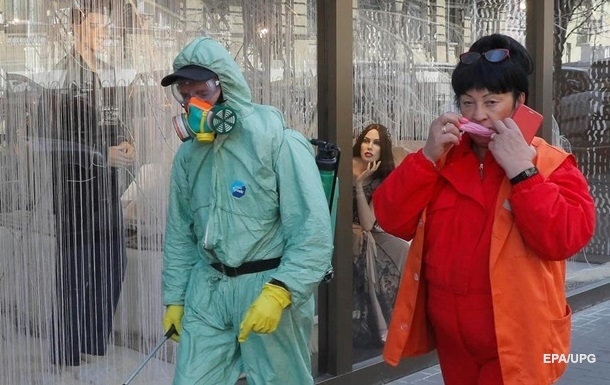 Врач назвал сроки окончания пандемии в Украине