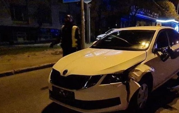 В Киеве Skoda Octavia насмерть сбила пешехода − СМИ