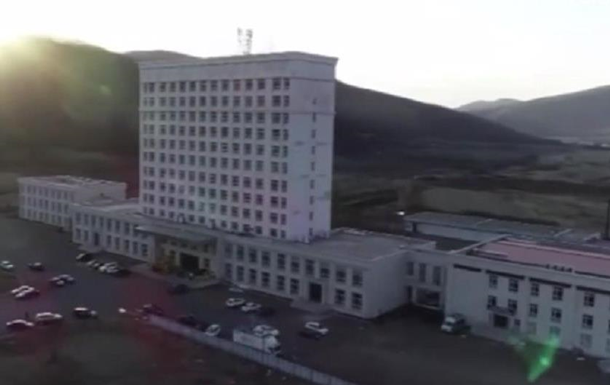 Китай у границ с РФ создал коронавирусную больницу